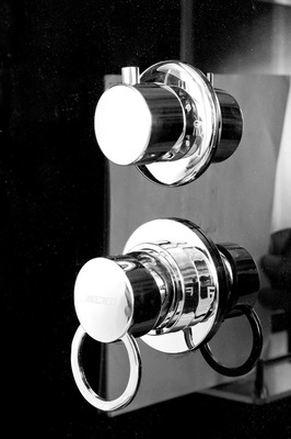 Душевая кабина B01S с электрикой BLACK (вид 7) Душевая кабина B01S с электрикой BLACK (фото, вид 7)